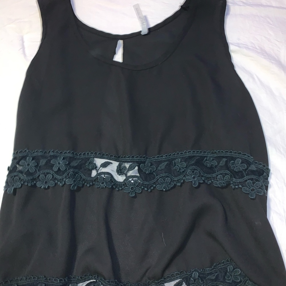 Black tank top with lace